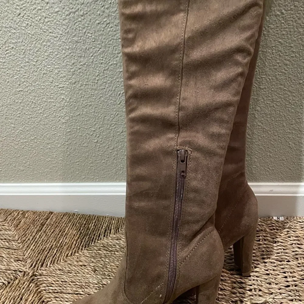 NO BRAND Brown/Tan Thigh High Women's Boots Size 5.5.